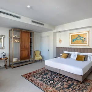 https://villa-paradiso-taormina.taorminaitalyhotels.com